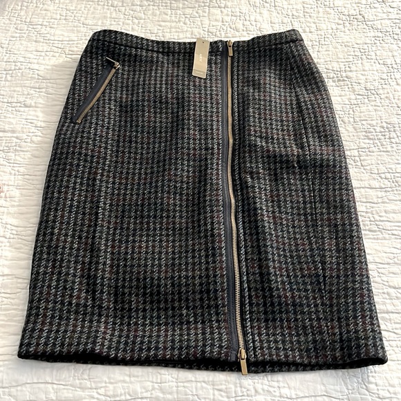 NWT J. Crew Asymmetrical Zip Wool Houndstooth Pencil Skirt - Picture 3 of 4